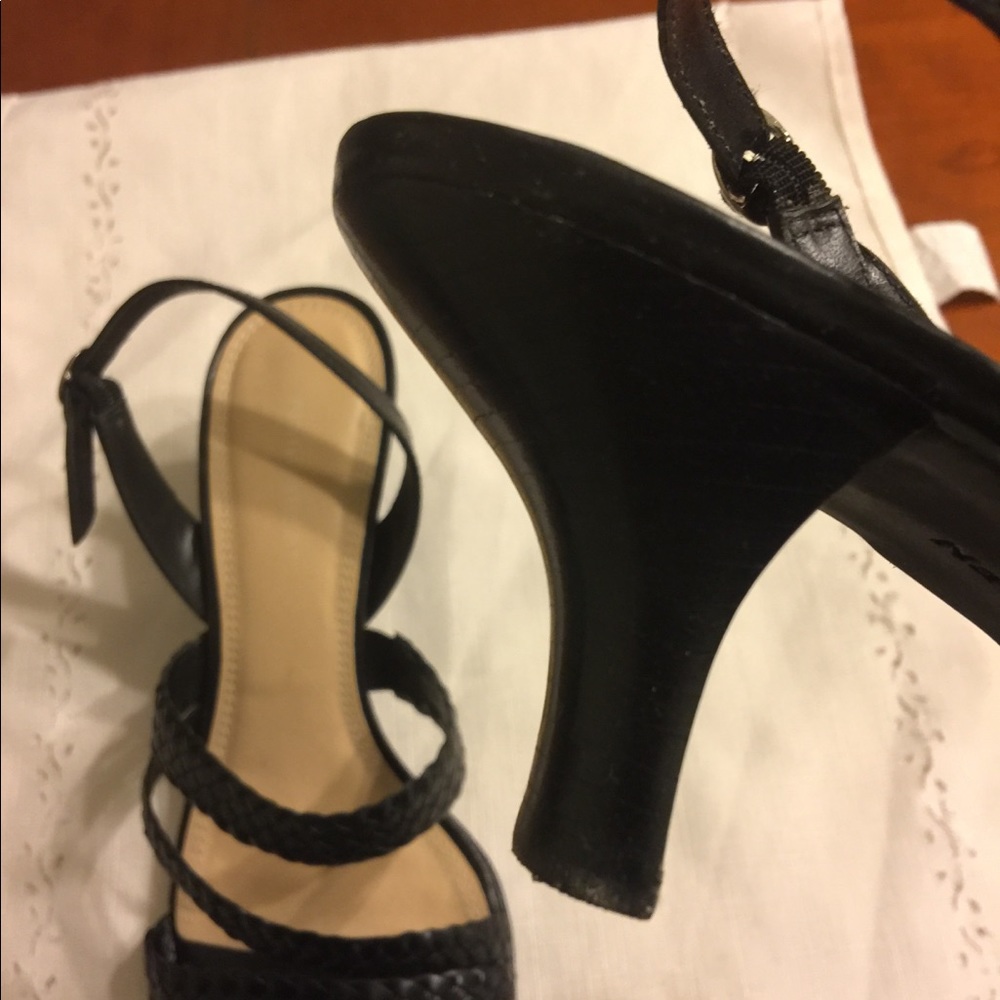 Naturalizer heels - Picture 2 of 2